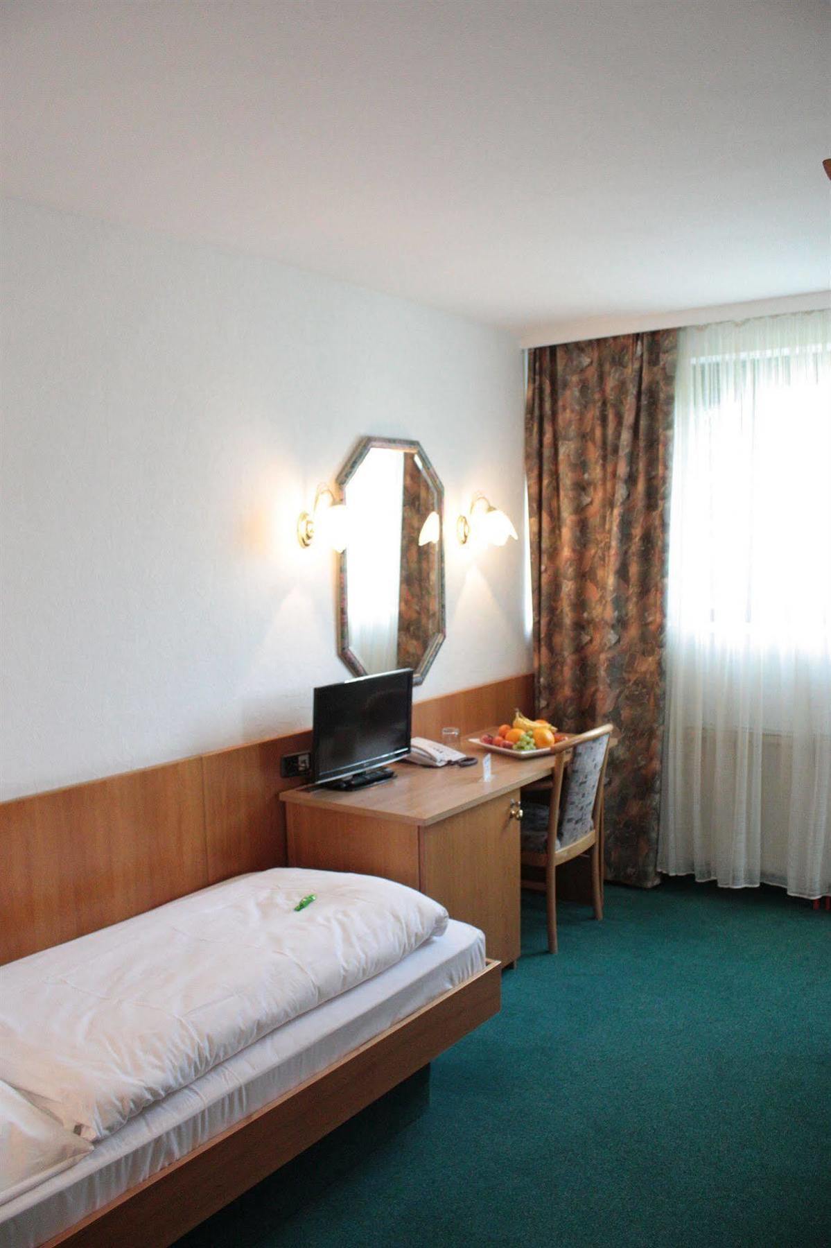 Hotel Mainbogen Offenbach am Main Zewnętrze zdjęcie